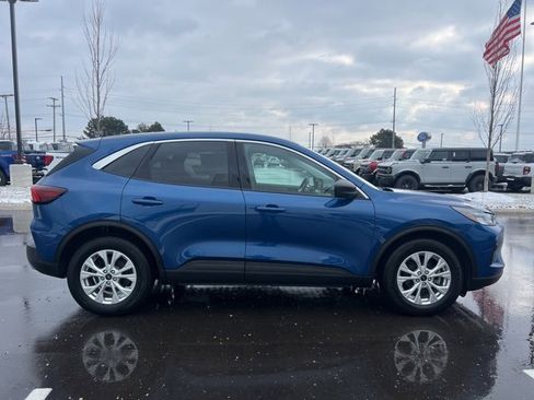 Certified 2023 Ford Escape Active w/ Cold Weather Package image 4