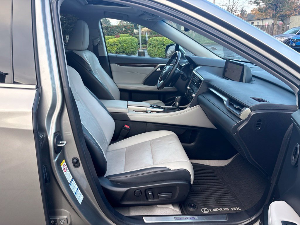 Used 2019 Lexus RX 450h AWD w/ Navigation Package image 24