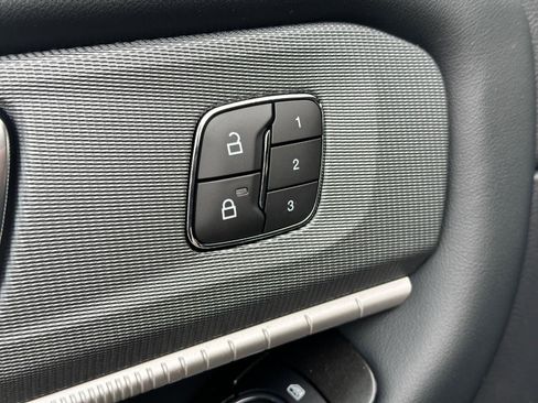 New 2026 Ford Explorer ST-Line w/ ST-Line Street Pack image 11