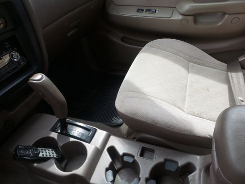 Used 2004 Toyota Tacoma PreRunner image 5