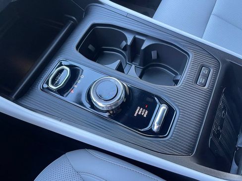 New 2026 Jeep Cherokee Limited AWD/4WD image 19