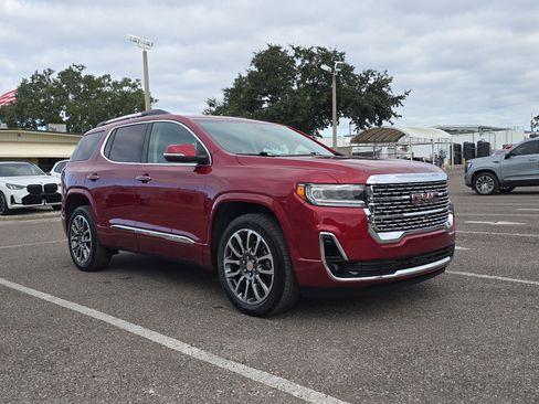Used 2020 GMC Acadia Denali w/ Technology Package image 2