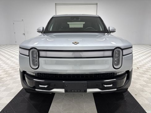 Used 2023 Rivian R1T Adventure image 8