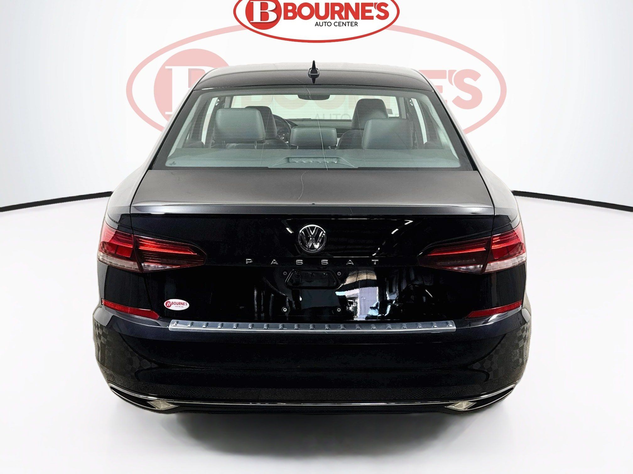 Used 2021 Volkswagen Passat 2.0T SE FWD image 10