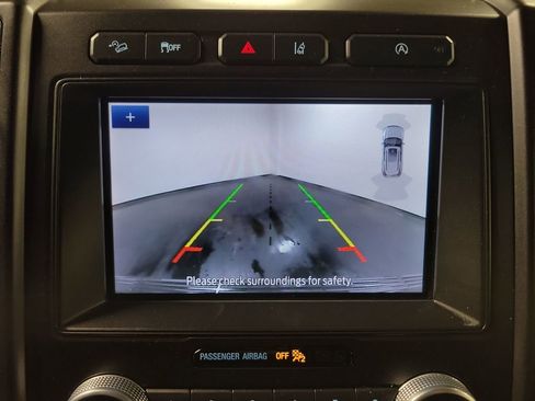 Used 2021 Ford Expedition Limited image 19