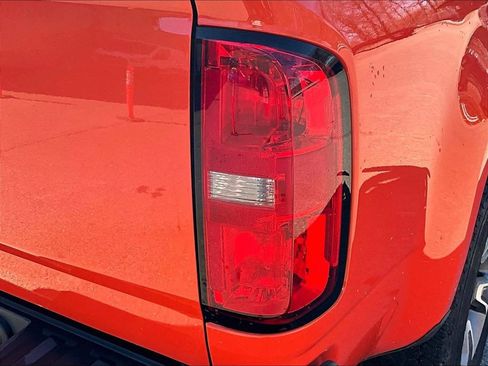 Used 2019 Chevrolet Colorado Z71 AWD/4WD image 28