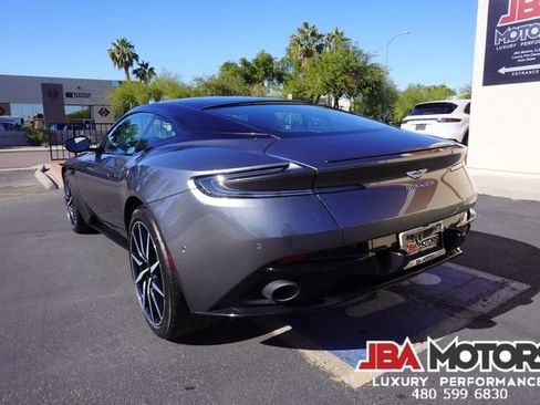 Used 2020 Aston Martin DB11 Coupe image 27