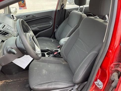 Used 2019 Ford Fiesta SE FWD image 8