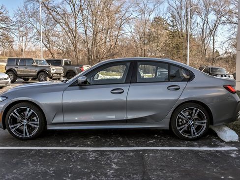 Used 2023 BMW 330i xDrive 330i xDrive image 5