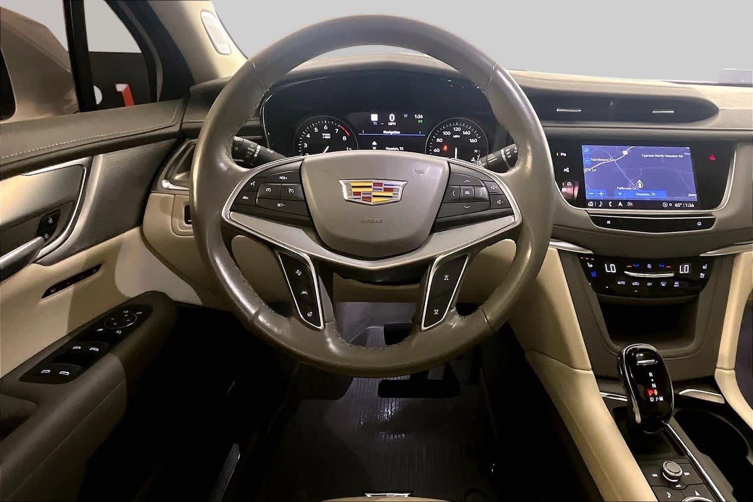 Used 2024 Cadillac XT5 Premium Luxury w/ Technology Package FWD image 6