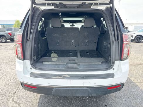 Used 2022 Chevrolet Suburban RST w/ Luxury Package AWD/4WD image 25