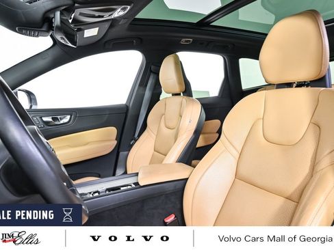 Used 2018 Volvo XC60 T6 Inscription w/ Luxury Seat Package image 9