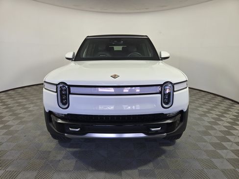 Used 2024 Rivian R1S Adventure AWD/4WD image 8
