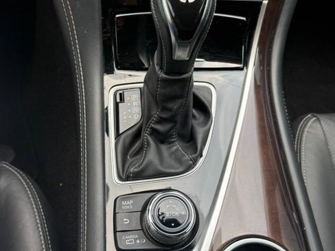 Used 2018 INFINITI Q50 Luxe w/ Sensory Package (Luxe) RWD image 21