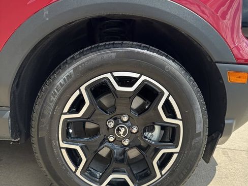 Used 2025 Ford Bronco Sport Outer Banks w/ Outer Banks Tech Package+ AWD/4WD image 28