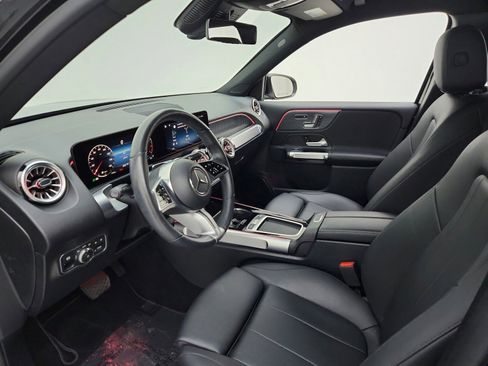 Certified 2024 Mercedes-Benz GLB 250 image 32