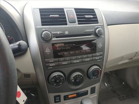 Used 2011 Toyota Corolla LE image 13