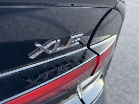 Certified 2024 Toyota Prius XLE image 11