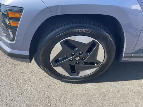 Used 2024 Hyundai Kona SEL FWD image 9