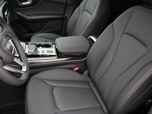 New 2025 Audi Q8 Premium image 7