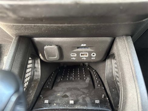 Used 2023 Chevrolet TrailBlazer RS w/ Sun and Liftgate Package image 22