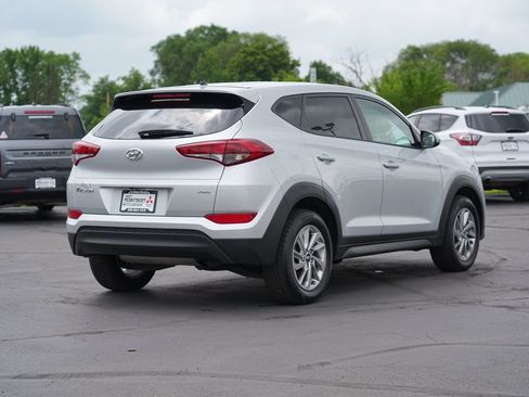 Used 2018 Hyundai Tucson SE AWD/4WD image 3