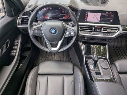Used 2019 BMW 330i xDrive Sedan w/ Convenience Package AWD/4WD image 14