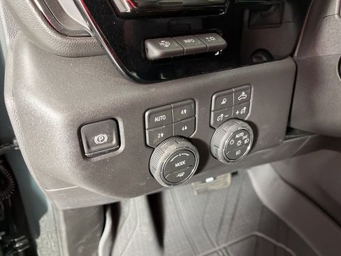 New 2026 Chevrolet Silverado 1500 ZR2 image 28