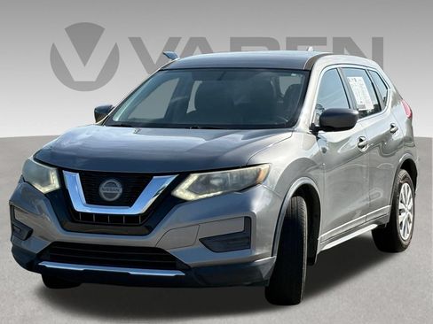 Used 2018 Nissan Rogue S FWD image 1