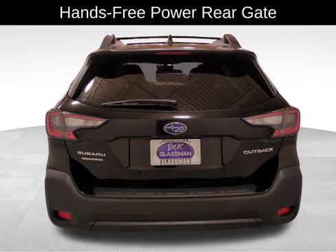 Used 2024 Subaru Outback Premium image 6