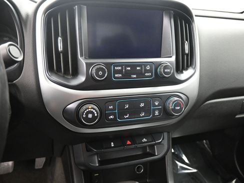 Used 2018 Chevrolet Colorado LT w/ LT Convenience Package image 15