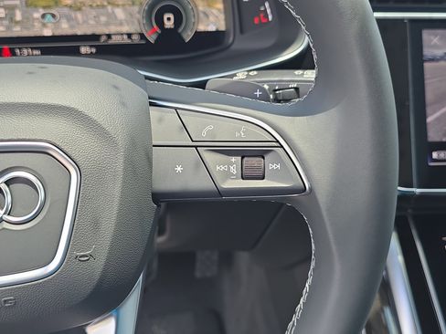 New 2025 Audi Q8 Premium Plus image 31