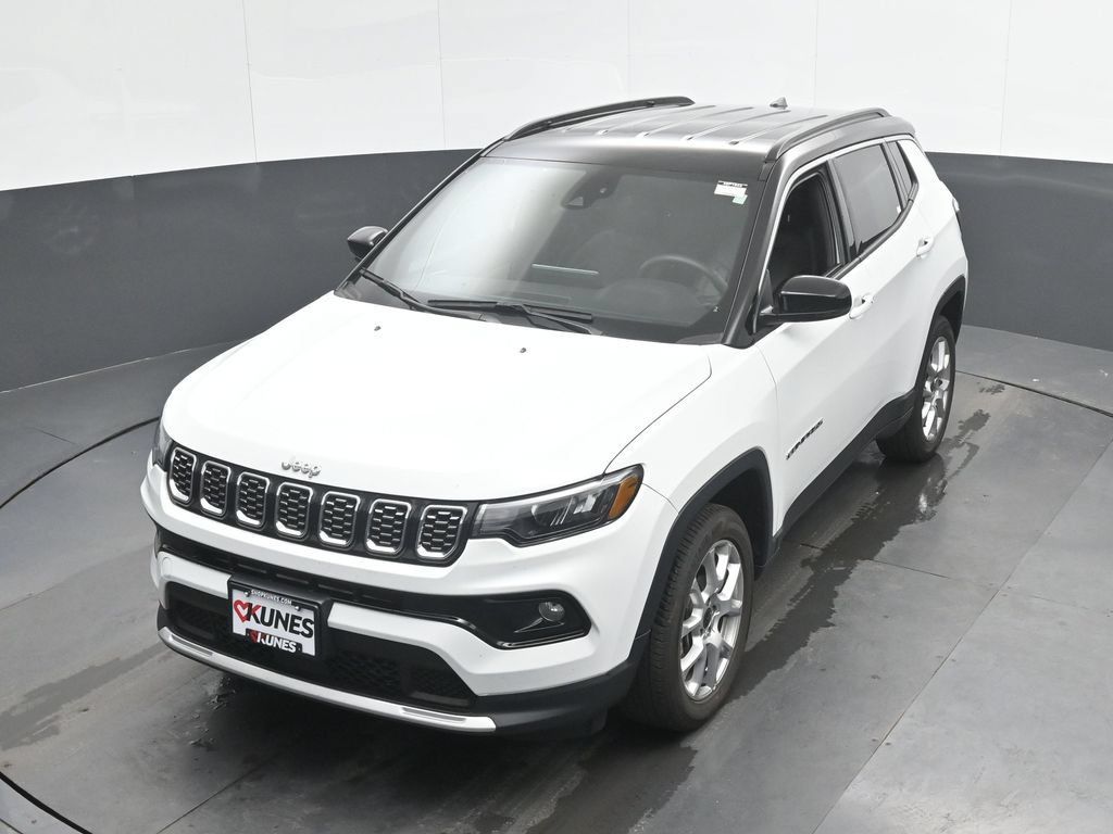 Used 2025 Jeep Compass Limited AWD/4WD image 35
