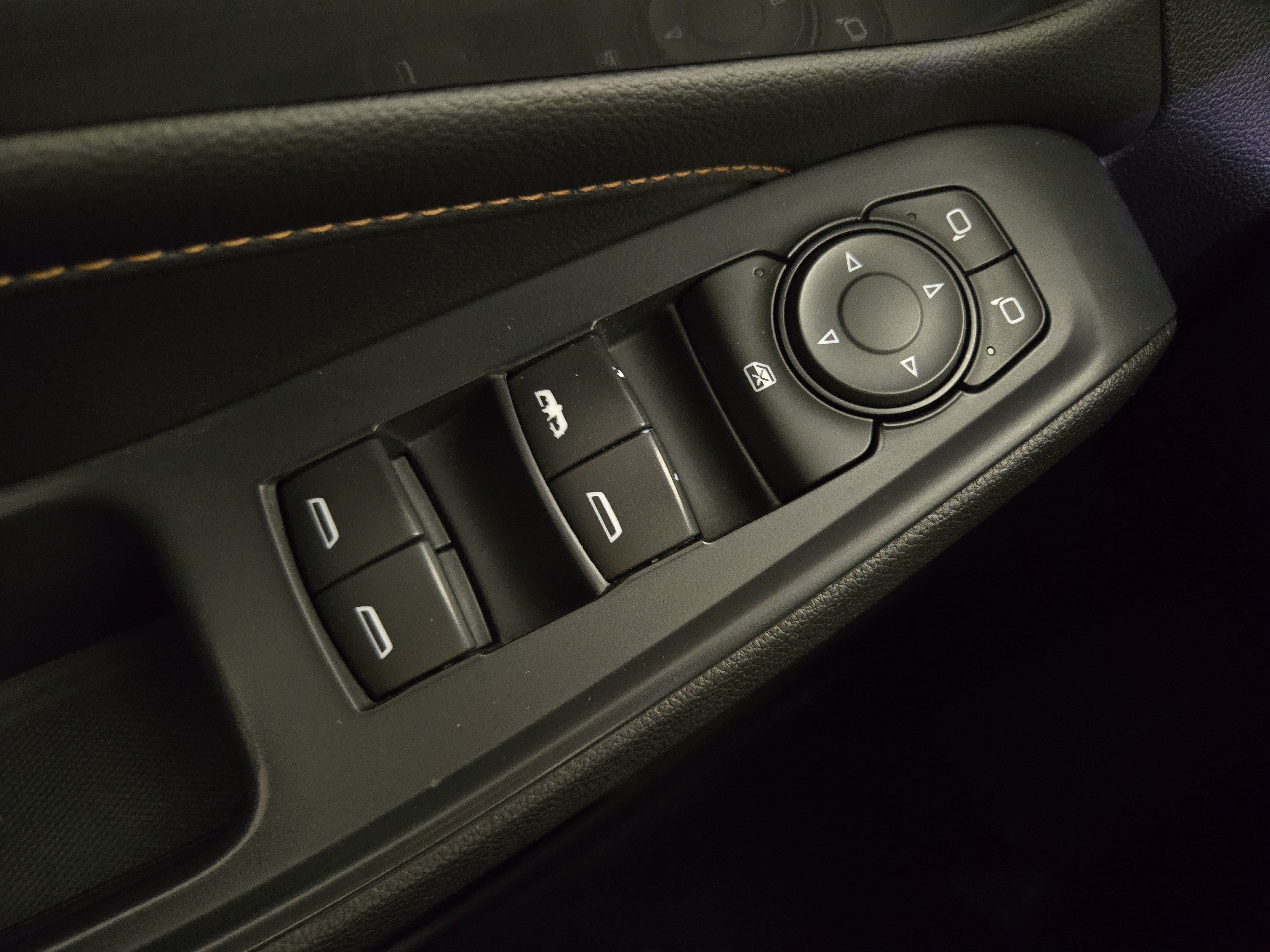 Used 2018 Chevrolet Traverse LT FWD image 26