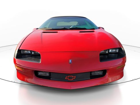 Used 1995 Chevrolet Camaro Z28 RWD image 2