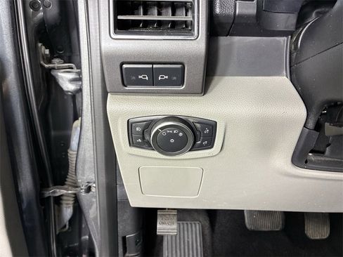 Used 2017 Ford F150 XLT w/ XTR Package image 18