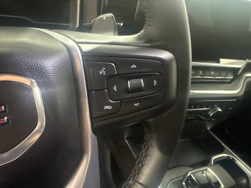 Used 2023 GMC Sierra 1500 SLT w/ SLT Convenience Package AWD/4WD image 7