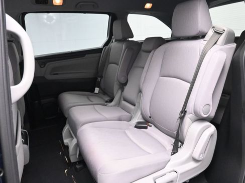 Used 2022 Honda Odyssey EX image 17