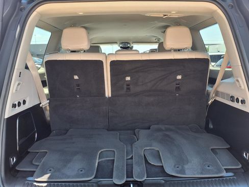 Used 2024 Jeep Wagoneer Series II w/ Flexible Seating Group RWD image 22