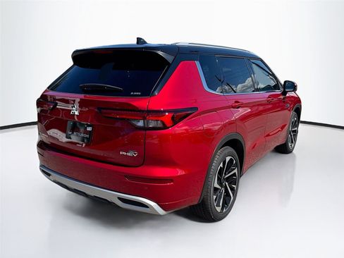 New 2025 Mitsubishi Outlander SEL image 7