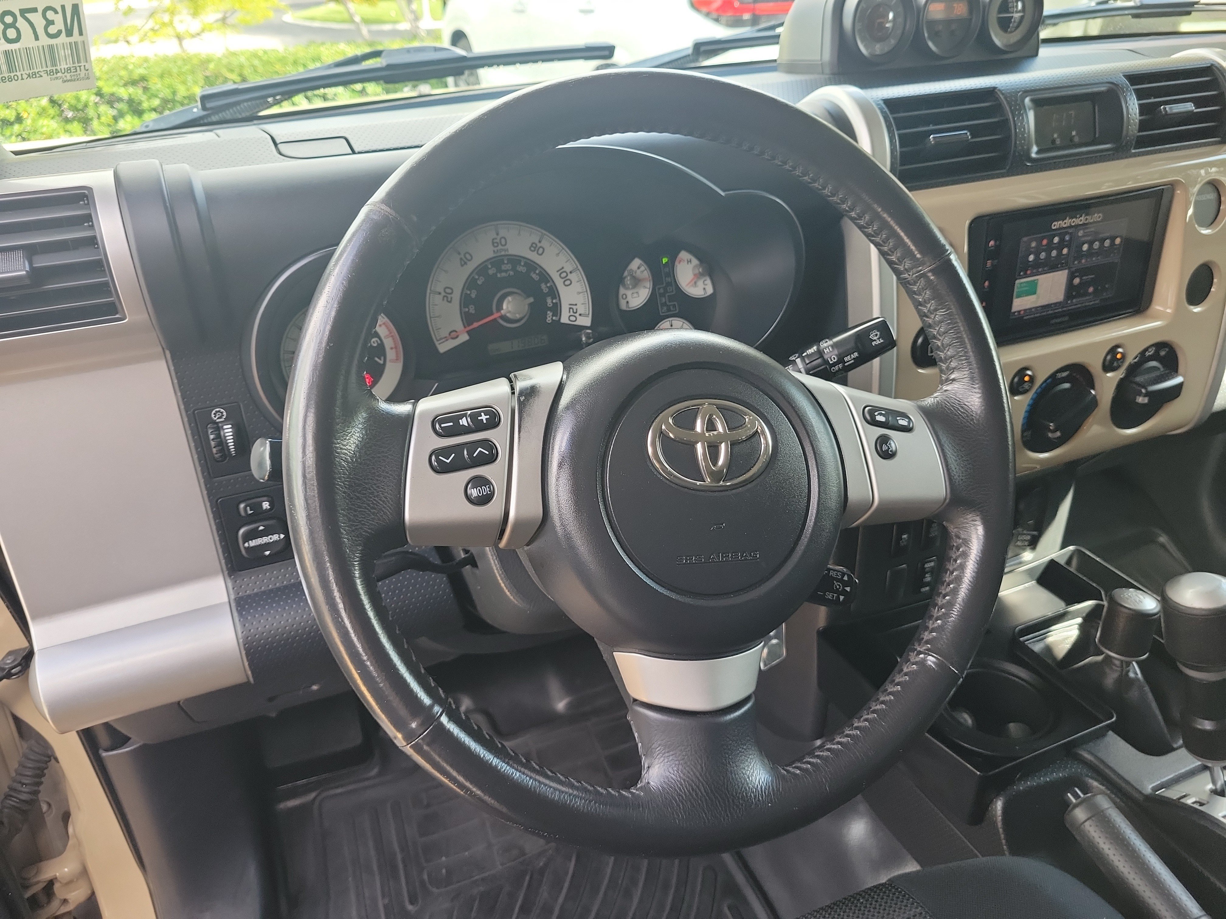 Used 2011 Toyota FJ Cruiser 4WD w/ Upgrade Pkg image 21