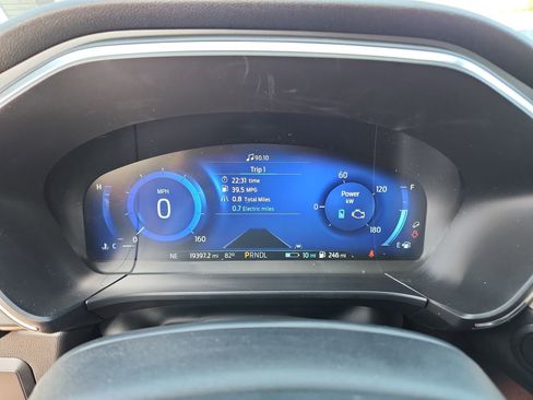 Used 2022 Ford Escape Titanium w/ Titanium Premium Package image 31