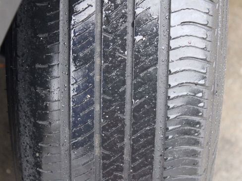 Used 2017 Toyota RAV4 XLE image 14