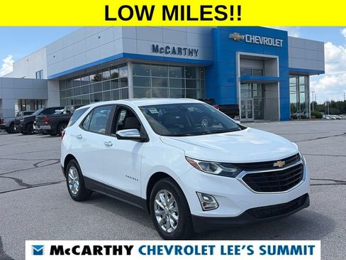 Used 2020 Chevrolet Equinox LS FWD image 1