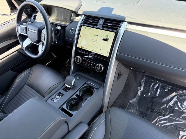 Used 2023 Land Rover Discovery HSE R-Dynamic AWD/4WD image 21