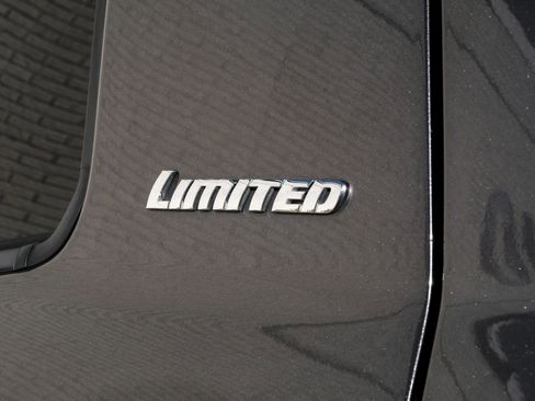 Used 2015 Toyota Tundra Limited w/ TRD Off Road Package image 51