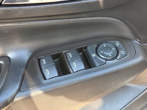 Used 2023 Chevrolet Equinox LT FWD image 22