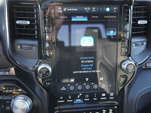 Certified 2024 RAM 1500 Limited image 32