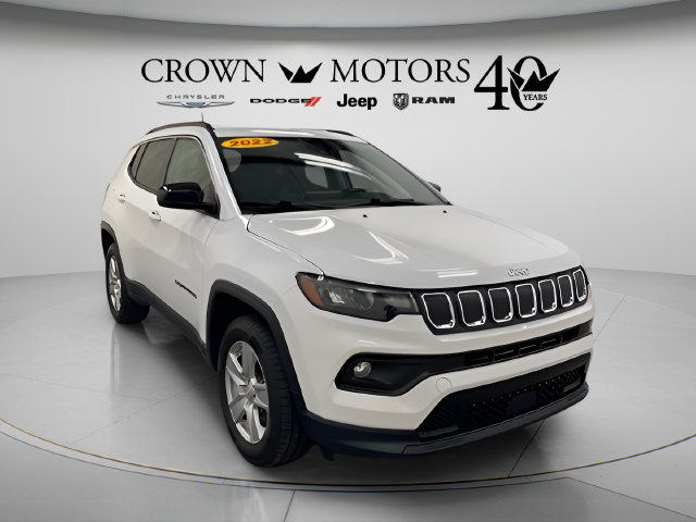 Used 2022 Jeep Compass Latitude w/ Convenience Group AWD/4WD image 1
