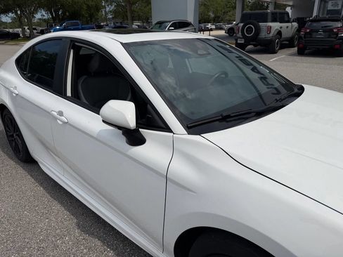 Used 2025 Toyota Camry SE w/ Convenience Package FWD image 14